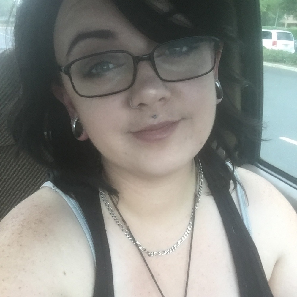 Meet your Posher, Christina